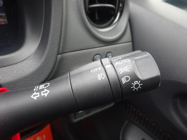 ノート ｅ－パワー　メダリスト　フルセグ純正７インチナビゲーション　アラウンドビューモニター　ＬＥＤヘッドライト　デジタルインナーミラー　エマージェンシーブレーキ　純正１５インチアルミホイール　純正ドライブレコーダー　ＥＴＣ車載器（69枚目）