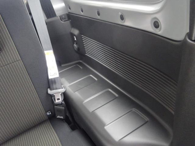 ジムニー ＸＣ　届出済み未使用車　５速マニュアル　デュアルセンサーブレーキ　リヤパーキングセンサー付４型　ＬＥＤヘッドライト　シートヒーター　純正１６インチアルミ　本革巻ステアリング　リモート格納ドアミラー（56枚目）