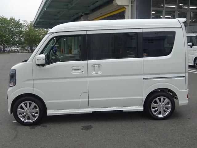 エブリイワゴン ＰＺターボスペシャル　両側パワースライドドア　純正フロアマット　ＥＴＣ２．０　運転席シートヒーター　助手席オートステップ　本革ステアリング　ＤＣＢＳ　ＬＥＤヘッドライト　入ルーフ　後期ＣＶＴモデル　キーレスプッシュスタート（5枚目）