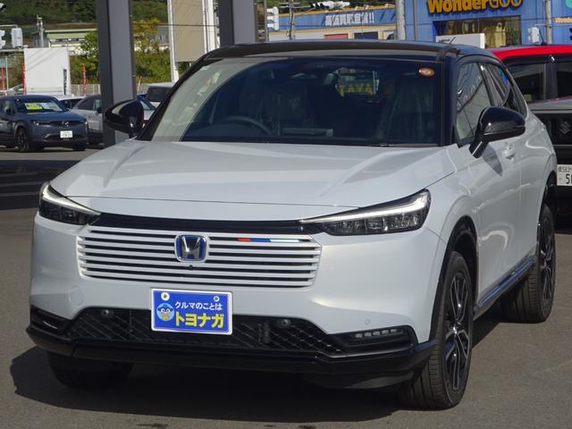 ヴェゼル e:HEV Z・PLaYパッケージ 地デジフルセグTV ホンダ純正9インチナビゲーション マルチビューモニター ETC2.0 プレミアムオーディオ パノラマガラスルーフ 4WD 後退出庫サポート パワーバックドア 登録済未使用車(3枚目)