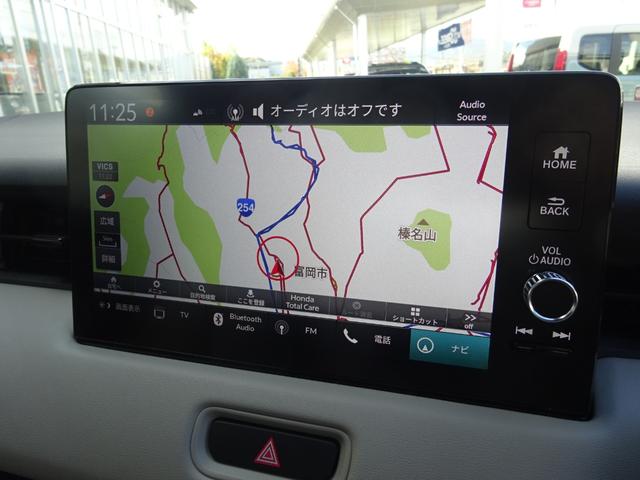 ヴェゼル e:HEV Z・PLaYパッケージ 地デジフルセグTV ホンダ純正9インチナビゲーション マルチビューモニター ETC2.0 プレミアムオーディオ パノラマガラスルーフ 4WD 後退出庫サポート パワーバックドア 登録済未使用車(9枚目)