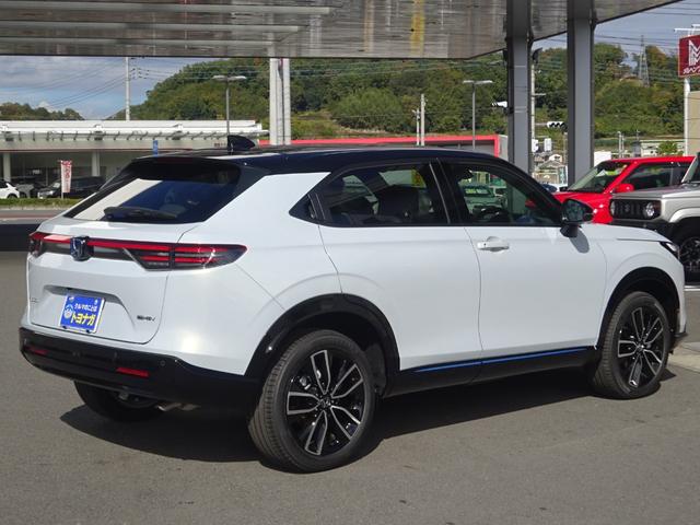 ヴェゼル e:HEV Z・PLaYパッケージ 地デジフルセグTV ホンダ純正9インチナビゲーション マルチビューモニター ETC2.0 プレミアムオーディオ パノラマガラスルーフ 4WD 後退出庫サポート パワーバックドア 登録済未使用車(24枚目)