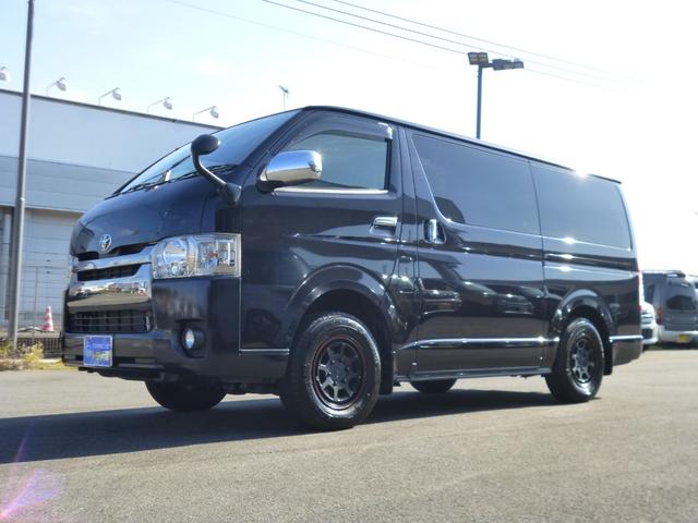 ハイエースバン スーパーＧＬ　ダークプライム　地デジフルセグ純正７インチナビゲーション　ＥＴＣ　バックカメラ　４ＷＤ　両側電動スライドドア　バックドアイージークローザー　ベッドキット　ヒッチメンバー　スモークフィルム施工済（13枚目）