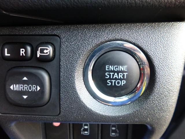 ハイエースバン スーパーＧＬ　ダークプライム　地デジフルセグ純正７インチナビゲーション　ＥＴＣ　バックカメラ　４ＷＤ　両側電動スライドドア　バックドアイージークローザー　ベッドキット　ヒッチメンバー　スモークフィルム施工済（21枚目）