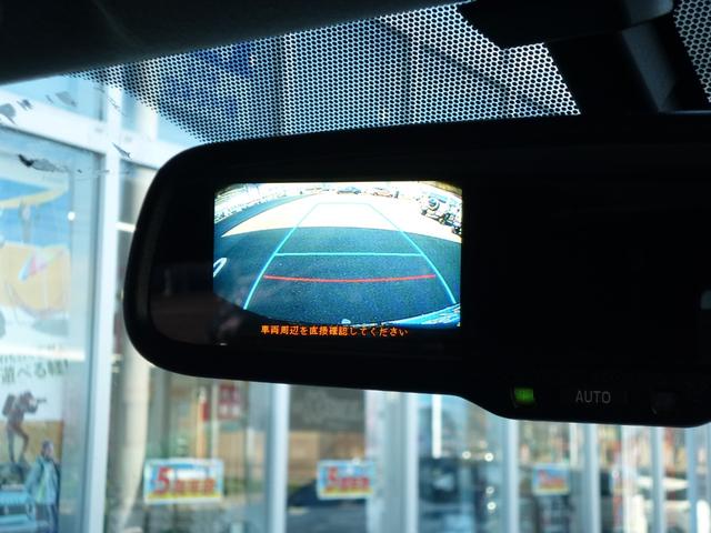 ハイエースバン スーパーＧＬ　ダークプライム　地デジフルセグ純正７インチナビゲーション　ＥＴＣ　バックカメラ　４ＷＤ　両側電動スライドドア　バックドアイージークローザー　ベッドキット　ヒッチメンバー　スモークフィルム施工済（67枚目）