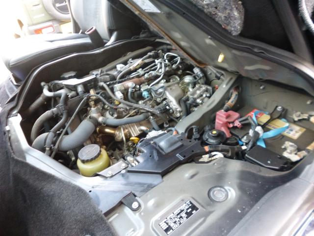 ハイエースバン スーパーＧＬ　ダークプライム　地デジフルセグ純正７インチナビゲーション　ＥＴＣ　バックカメラ　４ＷＤ　両側電動スライドドア　バックドアイージークローザー　ベッドキット　ヒッチメンバー　スモークフィルム施工済（77枚目）