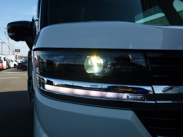 スペーシアカスタム ハイブリッドＸＳターボ　４ＷＤ　全方位モニター付９インチメモリーナビ　フルセグＴＶ　前後ドライブレコーダー　ビルトインＥＴＣ　両側電動スライドドア　シートヒーター　ステアリングヒーター　スペアキー　ワンオーナー（26枚目）