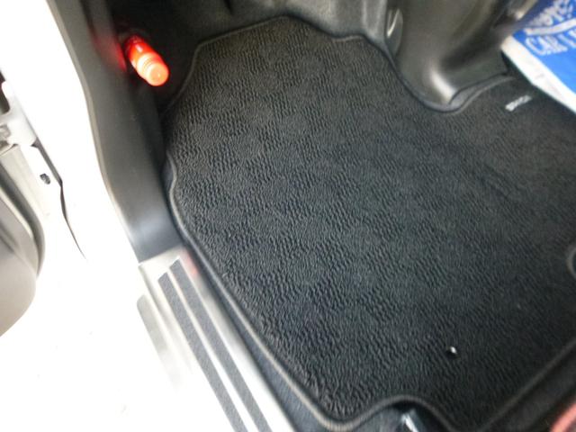 スペーシアカスタム ハイブリッドＸＳターボ　４ＷＤ　全方位モニター付９インチメモリーナビ　フルセグＴＶ　前後ドライブレコーダー　ビルトインＥＴＣ　両側電動スライドドア　シートヒーター　ステアリングヒーター　スペアキー　ワンオーナー（64枚目）