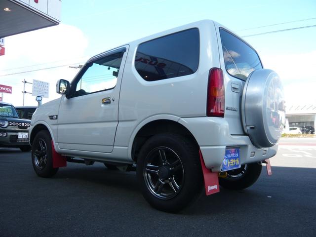 ジムニー ランドベンチャー　特別仕様車ランドベンチャー　シートヒーター　フォグランプ　純正１６インチアルミホイール　社外ナビ（パイオニアＡＶＩＣ　ＲＺ７１２）　ＴＶ　ＤＶＤ再生　ＣＤ　Ｂｌｕｅｔｏｏｔｈ　ステアリングスイッチ（11枚目）