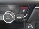 運転席助手席には標準でシートヒーターが付きます。一度使ったら手放せない装備です。
