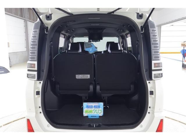 ヴォクシー ＺＳ　煌ＩＩＩ　プリクラッシュ　スマートキ　アイスト　ＤＶＤ再生機能　記録簿付き　横滑り防止装置　ナビＴＶ　アルミ　三列シート　ＷＡＣ　盗難防止　オートエアコン　キーレス　ＥＴＣ装備　パワステ　メモリナビ　クルコン（18枚目）