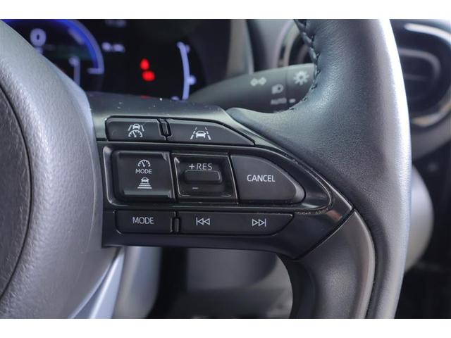 ヤリスクロス ハイブリッドZ ドライブレコーダ インテリジェントキー アルミホイル LEDライト 1オ-ナ- リアカメラ クルーズコントロール 整備記録簿 横滑り防止システム TV 電動シ-ト パワステ オートエアコン キーフリー(11枚目)