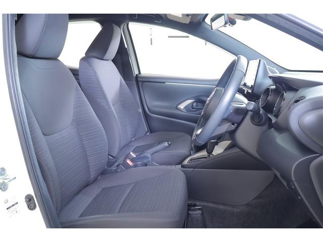 ヤリス Ｚ　サイドＳＲＳ　ＡＡＣ　バックモニタ　スマキー　横滑防止装置　キーフリー　１オーナー　アルミ　ＬＥＤランプ　パワーウインドウ　定期点検記録簿　助手席エアバック　クルコン　エアバッグ　パワーステアリング（15枚目）