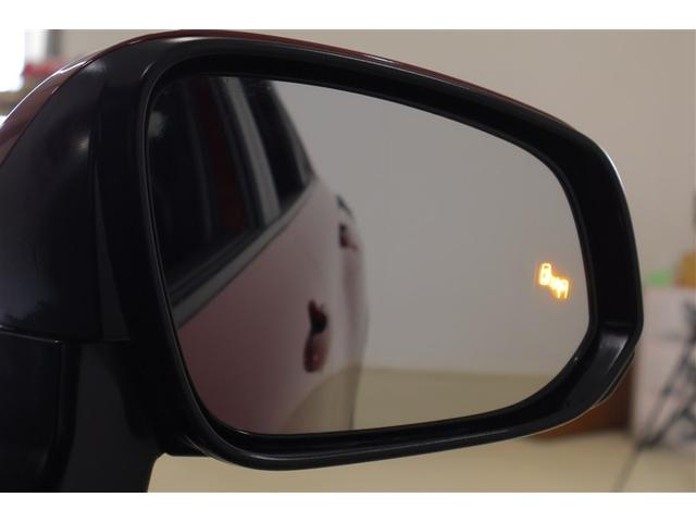 カローラクロス ハイブリッド　Ｚ　ＰＣＳ　フルセグテレビ　ＬＥＤヘッドライト　Ｂカメラ　ナビ・ＴＶ　インテリジェントキー　パワーシート　キーフリー　ドライブレコーダー　アルミホイール　ＡＣ１００Ｖ　ＥＴＣ　盗難防止　オートエアコン（13枚目）