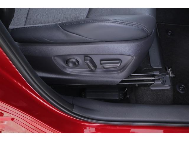 カローラクロス ハイブリッド　Ｚ　ＰＣＳ　フルセグテレビ　ＬＥＤヘッドライト　Ｂカメラ　ナビ・ＴＶ　インテリジェントキー　パワーシート　キーフリー　ドライブレコーダー　アルミホイール　ＡＣ１００Ｖ　ＥＴＣ　盗難防止　オートエアコン（30枚目）