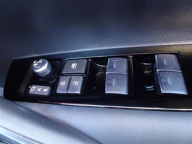 カローラツーリング ダブルバイビー　衝突被害軽減ブレーキ　オートエアコン　リアカメラ　クルコン　ＬＥＤヘッドライト　スマートキー　フルセグテレビ　ＥＳＣ　イモビ　アルミホイール　ＥＴＣ　ワンオーナー　キーレス　ドライブレコーダー　記録簿（30枚目）