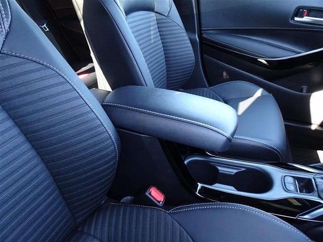 カローラツーリング ダブルバイビー　衝突被害軽減ブレーキ　オートエアコン　リアカメラ　クルコン　ＬＥＤヘッドライト　スマートキー　フルセグテレビ　ＥＳＣ　イモビ　アルミホイール　ＥＴＣ　ワンオーナー　キーレス　ドライブレコーダー　記録簿（31枚目）