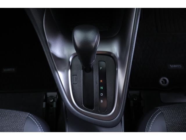 ヤリス ハイブリッドＺ　ＴＳＳ　キーレス　フルセグテレビ　オートエアコン　バックモニター　ＬＥＤライト　クルコン　スマートキー　ＴＶ　ＥＴＣ　ワンオーナー　ドライブレコーダー　ＥＳＣ　ミュージックプレイヤー接続可　記録簿（8枚目）