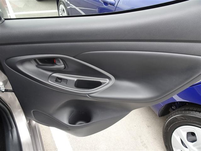 ヤリス ハイブリッドＺ　ＴＳＳ　キーレス　フルセグテレビ　オートエアコン　バックモニター　ＬＥＤライト　クルコン　スマートキー　ＴＶ　ＥＴＣ　ワンオーナー　ドライブレコーダー　ＥＳＣ　ミュージックプレイヤー接続可　記録簿（36枚目）