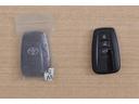 鍵はスマートキータイプです♪ キーをポケットやバックに入れたままで、ドアロックの施錠・解除が出来て、プッシュスタートでエンジン始動も出来ます♪