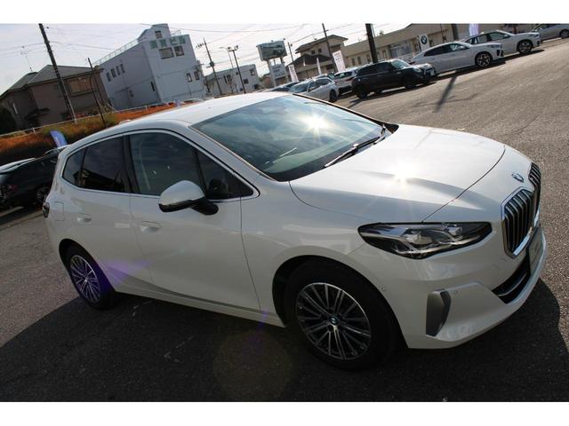 ２シリーズ ２１８ｉアクティブツアラー　エクスクルーシブ　正規認定中古車　１７インチホイール　電動フロントシート（シートヒーター付）　携帯電話ワイヤレスチャージ　ハイビームアシスト　ドライビングアシストプロ　アダプティブＬＥＤヘッドライト　前後障害物センサー（13枚目）