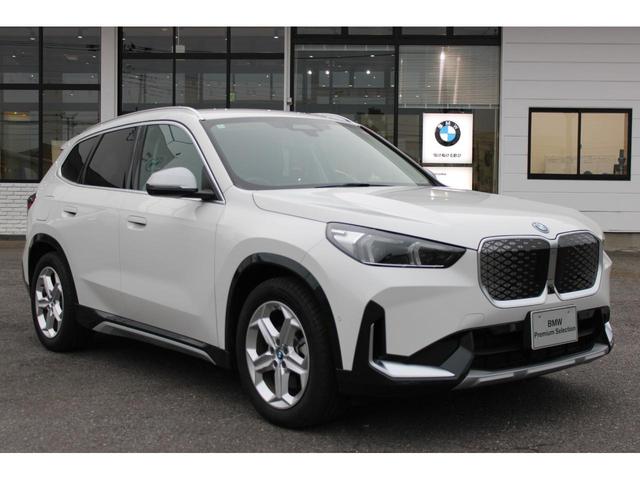ｉＸ１ ｘＤｒｉｖｅ　３０　ｘライン　正規認定中古　１８ライト・アロイ・ホイール　シート・ヒーター　ヘッドアップディスプレイ　プライバシーリアガラス　アダプティブＬＥＤヘッドライト　フロントシートヒーター　ハイビームアシスト（9枚目）