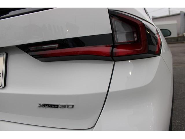 ｉＸ１ ｘＤｒｉｖｅ　３０　ｘライン　正規認定中古　１８ライト・アロイ・ホイール　シート・ヒーター　ヘッドアップディスプレイ　プライバシーリアガラス　アダプティブＬＥＤヘッドライト　フロントシートヒーター　ハイビームアシスト（15枚目）