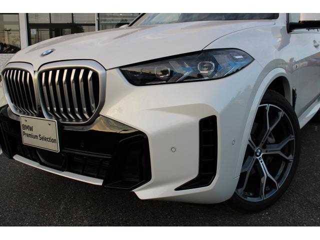 Ｘ５ ｘＤｒｉｖｅ　４０ｄ　Ｍスポーツ　正規認定中古車　２１インチアロイホイール　前後シートヒーター　パノラマガラスサンルーフ　フロントベンチレーションシート　レザーシート　全方位カメラ　アップルカープレイ　エアサスペンション（3枚目）