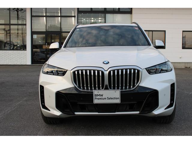 Ｘ５ ｘＤｒｉｖｅ　４０ｄ　Ｍスポーツ　正規認定中古車　２１インチアロイホイール　前後シートヒーター　パノラマガラスサンルーフ　フロントベンチレーションシート　レザーシート　全方位カメラ　アップルカープレイ　エアサスペンション（6枚目）