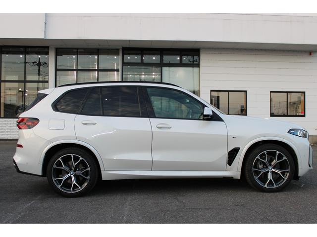 Ｘ５ ｘＤｒｉｖｅ　４０ｄ　Ｍスポーツ　正規認定中古車　２１インチアロイホイール　前後シートヒーター　パノラマガラスサンルーフ　フロントベンチレーションシート　レザーシート　全方位カメラ　アップルカープレイ　エアサスペンション（8枚目）