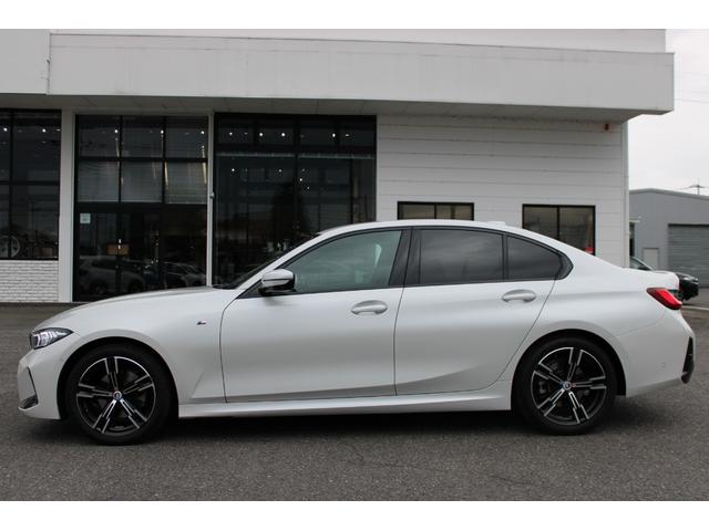 ３シリーズ ３２０ｄ　ｘＤｒｉｖｅ　Ｍスポーツ　正規認定中古車、１８インチアロイホイール、アンビエントライト、電動フロントシート、プライバシーガラス（リアガラス）、シートヒーター（フロント左右）、ハイビーム・アシスタント、スルーローディングシステム（12枚目）