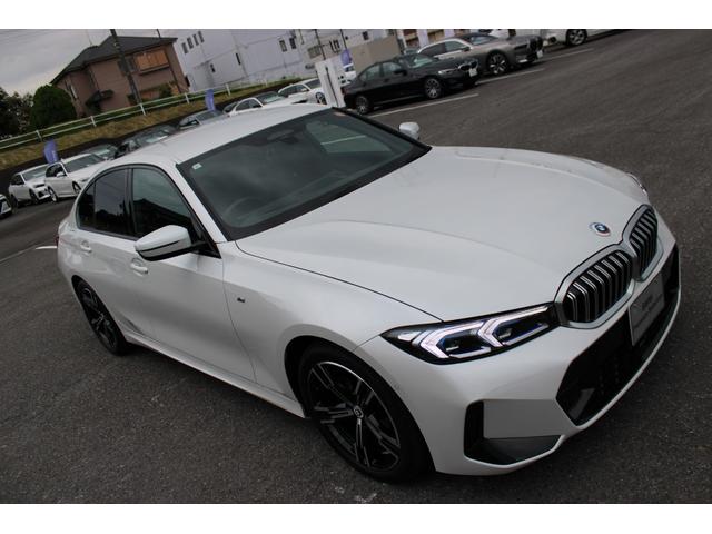 ３シリーズ ３２０ｄ　ｘＤｒｉｖｅ　Ｍスポーツ　正規認定中古車、１８インチアロイホイール、アンビエントライト、電動フロントシート、プライバシーガラス（リアガラス）、シートヒーター（フロント左右）、ハイビーム・アシスタント、スルーローディングシステム（13枚目）