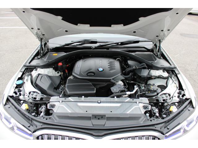 ３シリーズ ３２０ｄ　ｘＤｒｉｖｅ　Ｍスポーツ　正規認定中古車、１８インチアロイホイール、アンビエントライト、電動フロントシート、プライバシーガラス（リアガラス）、シートヒーター（フロント左右）、ハイビーム・アシスタント、スルーローディングシステム（66枚目）