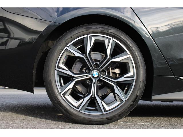 ４シリーズ ４２０ｉグランクーペ　Ｍスポーツハイラインパッケージ　正規認定中古車　エディションシャドウ　１９インチアロイホイール　Ｍスポーツパッケージ　コンフォートアクセス　アンビエントライト　プライバシーガラス　フロント電動シート　フロントシートヒーター（9枚目）