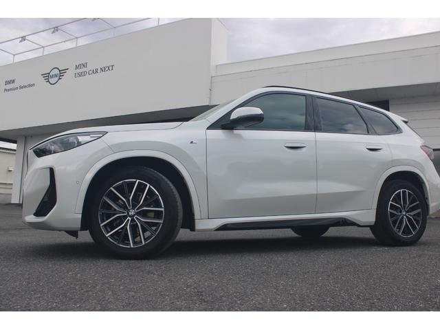 Ｘ１ ｘＤｒｉｖｅ　２０ｄ　Ｍスポーツ　正規認定中古車　１８インチアロイホイール　アダプティブＭサスペンション　フロントシートヒーター　フロント電動シート　ハイビームアシスタント　ヘッドアップディスプレイ　アップルカープレイ（5枚目）