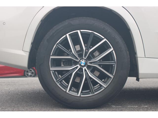 Ｘ１ ｘＤｒｉｖｅ　２０ｄ　Ｍスポーツ　正規認定中古車　１８インチアロイホイール　アダプティブＭサスペンション　フロントシートヒーター　フロント電動シート　ハイビームアシスタント　ヘッドアップディスプレイ　アップルカープレイ（8枚目）