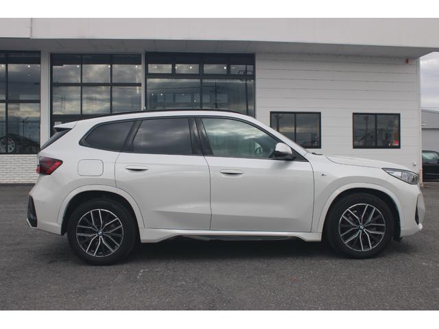 Ｘ１ ｘＤｒｉｖｅ　２０ｄ　Ｍスポーツ　正規認定中古車　１８インチアロイホイール　アダプティブＭサスペンション　フロントシートヒーター　フロント電動シート　ハイビームアシスタント　ヘッドアップディスプレイ　アップルカープレイ（12枚目）