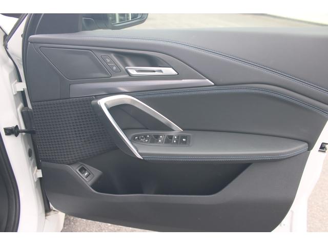 Ｘ１ ｘＤｒｉｖｅ　２０ｄ　Ｍスポーツ　正規認定中古車　１８インチアロイホイール　アダプティブＭサスペンション　フロントシートヒーター　フロント電動シート　ハイビームアシスタント　ヘッドアップディスプレイ　アップルカープレイ（22枚目）