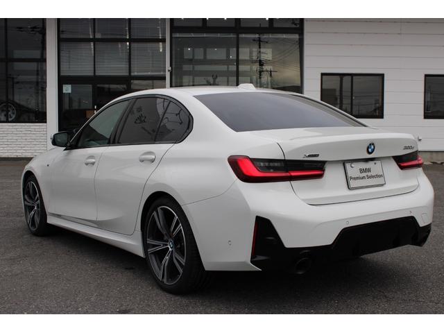 3シリーズ 320d xDriveMスポーツエディションシャドー 正規認定中古車 19インチアロイホイール コンフォートアクセス フロント電動シート フロントシートヒーター ハイビームアシスタント アンビエントライト 電動トランク アップルカープレイ(15枚目)