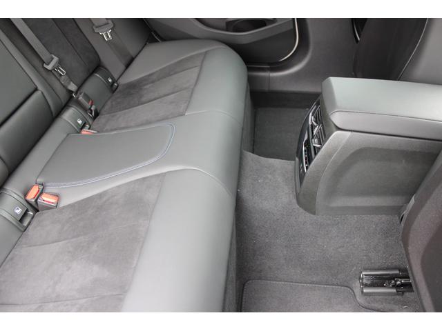 3シリーズ 320d xDriveMスポーツエディションシャドー 正規認定中古車 19インチアロイホイール コンフォートアクセス フロント電動シート フロントシートヒーター ハイビームアシスタント アンビエントライト 電動トランク アップルカープレイ(57枚目)