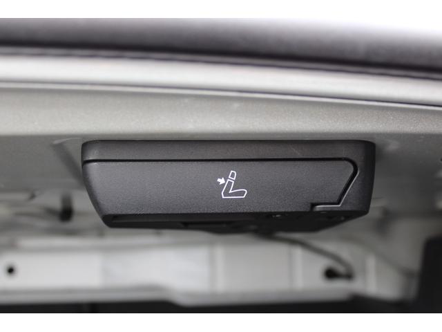 3シリーズ 320d xDriveMスポーツエディションシャドー 正規認定中古車 19インチアロイホイール コンフォートアクセス フロント電動シート フロントシートヒーター ハイビームアシスタント アンビエントライト 電動トランク アップルカープレイ(62枚目)