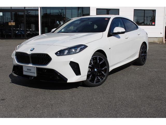 ２シリーズ ２２０ｄグランクーペ　Ｍスポーツ　正規認定中古車　弊社デモカー　１９インチアロイホイール　アダプティブＭサスペンション　電動フロントシート　フロントシートヒーター　ヘッドアップディスプレイ　ハーマンカードンサラウンドシステム（2枚目）