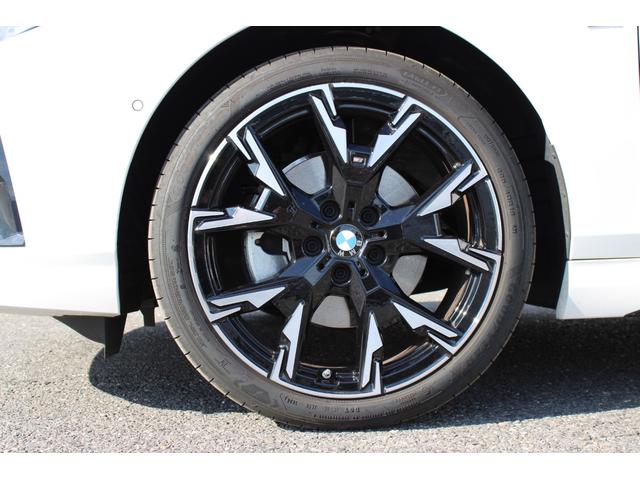 ２シリーズ ２２０ｄグランクーペ　Ｍスポーツ　正規認定中古車　弊社デモカー　１９インチアロイホイール　アダプティブＭサスペンション　電動フロントシート　フロントシートヒーター　ヘッドアップディスプレイ　ハーマンカードンサラウンドシステム（5枚目）