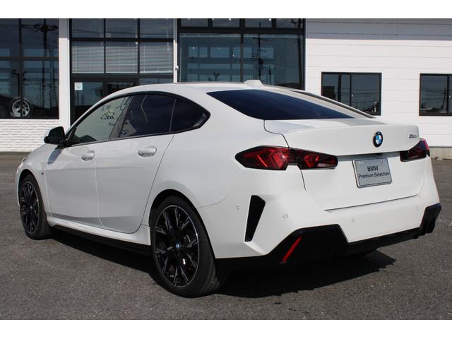 ２シリーズ ２２０ｄグランクーペ　Ｍスポーツ　正規認定中古車　弊社デモカー　１９インチアロイホイール　アダプティブＭサスペンション　電動フロントシート　フロントシートヒーター　ヘッドアップディスプレイ　ハーマンカードンサラウンドシステム（14枚目）