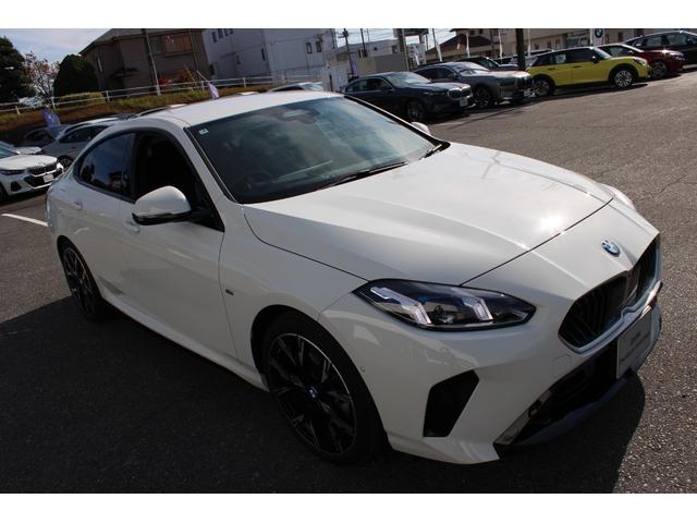 ２シリーズ ２２０ｄグランクーペ　Ｍスポーツ　正規認定中古車　弊社デモカー　１９インチアロイホイール　アダプティブＭサスペンション　電動フロントシート　フロントシートヒーター　ヘッドアップディスプレイ　ハーマンカードンサラウンドシステム（16枚目）