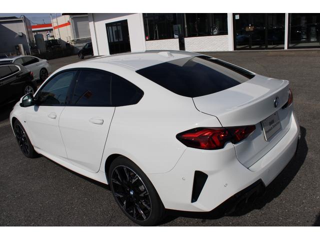 ２シリーズ ２２０ｄグランクーペ　Ｍスポーツ　正規認定中古車　弊社デモカー　１９インチアロイホイール　アダプティブＭサスペンション　電動フロントシート　フロントシートヒーター　ヘッドアップディスプレイ　ハーマンカードンサラウンドシステム（18枚目）