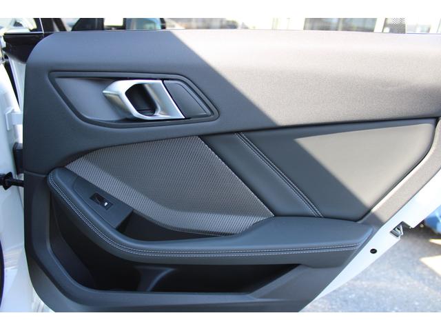 ２シリーズ ２２０ｄグランクーペ　Ｍスポーツ　正規認定中古車　弊社デモカー　１９インチアロイホイール　アダプティブＭサスペンション　電動フロントシート　フロントシートヒーター　ヘッドアップディスプレイ　ハーマンカードンサラウンドシステム（54枚目）