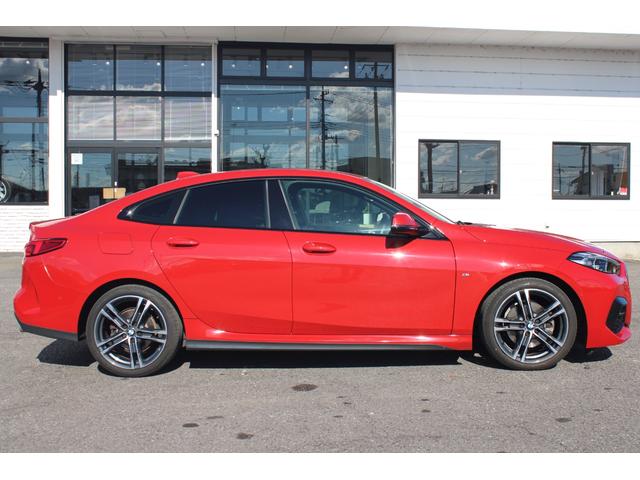 2シリーズ 218dグランクーペ Mスポーツエディションジョイ+ 正規認定中古車 18インチアロイホイール コンフォートアクセス ハイビームアシスタント アクティブクルーズコントロール ライトパッケージ パーキングアシスト ワイヤレスチャージング(12枚目)