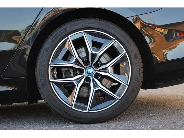 i5 eDrive 40ツーリング エクセレンス 正規認定中古車 弊社デモカー 20インチアロイホイール Mスポーツパッケージ クラフテッドガラスフィニッシュ フロント・リアシートヒーター パノラマガラスサンルーフ アップルカープレイ(7枚目)
