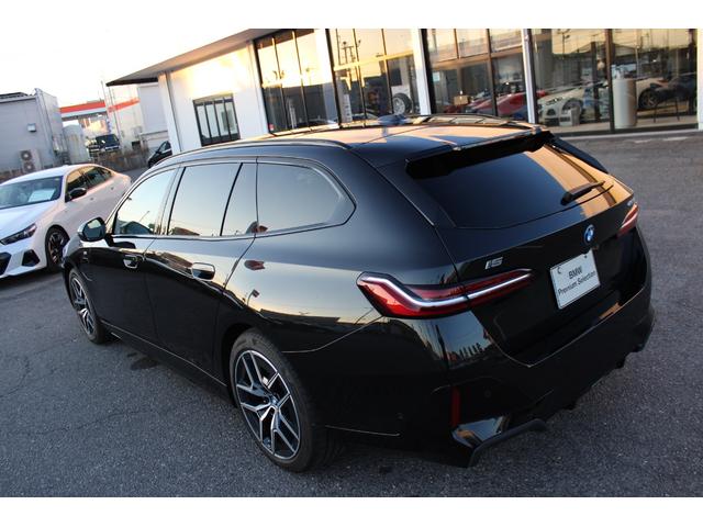 i5 eDrive 40ツーリング エクセレンス 正規認定中古車 弊社デモカー 20インチアロイホイール Mスポーツパッケージ クラフテッドガラスフィニッシュ フロント・リアシートヒーター パノラマガラスサンルーフ アップルカープレイ(18枚目)